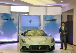 마세라티, 투명 루프 적용한 컨버터블 스포츠카 'MC20 첼로' 국내 출시