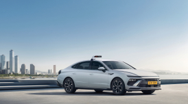 현대차, 통합 단말기 들어간 '2025 쏘나타 택시' 출시